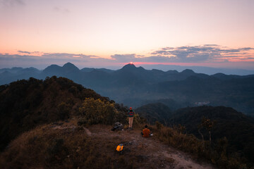 【湖北新增本土确诊病例9例,湖北新增确诊病例2987例】